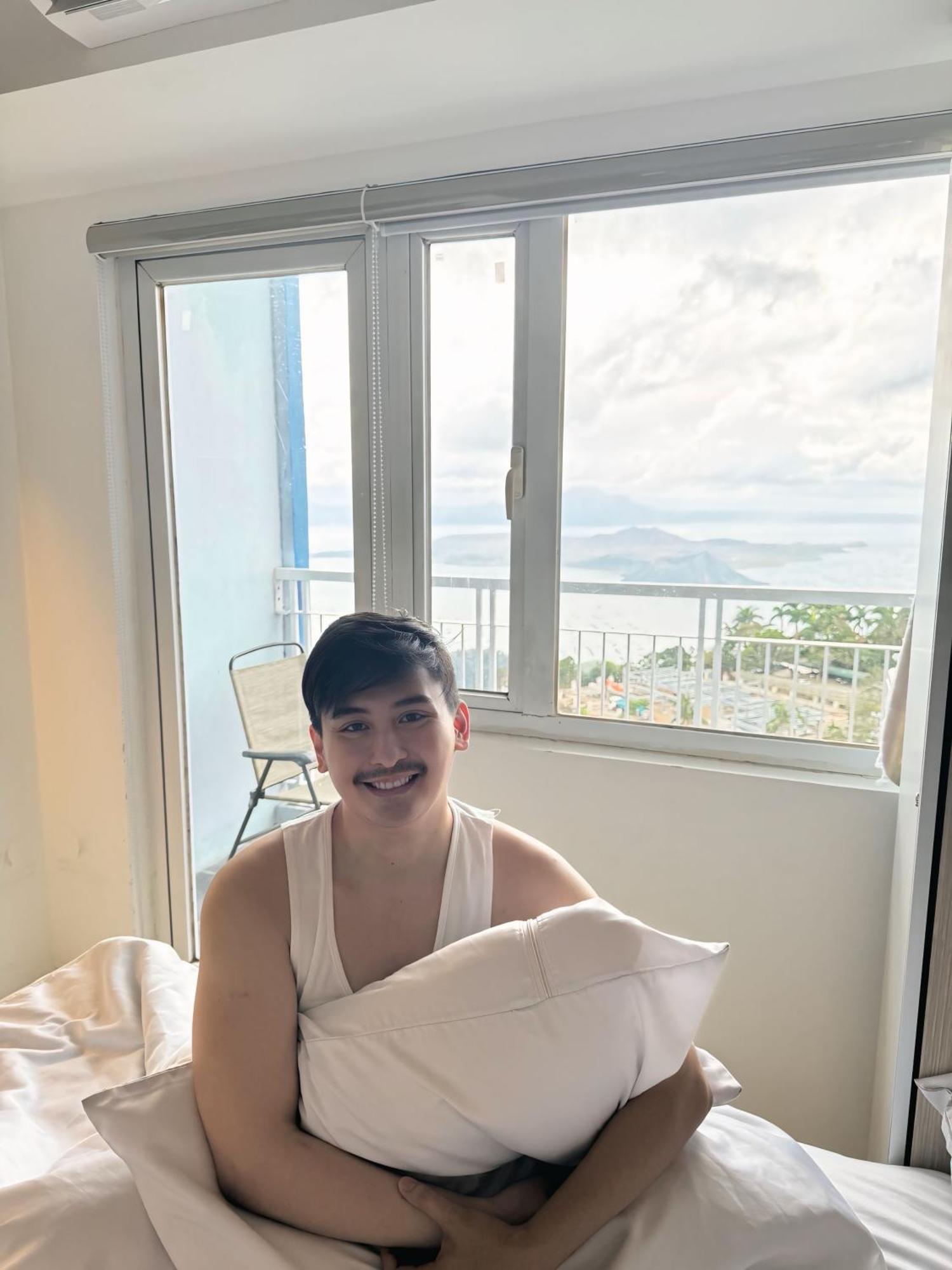 Jt Tagaytay Suites Tagaytay City Dış mekan fotoğraf